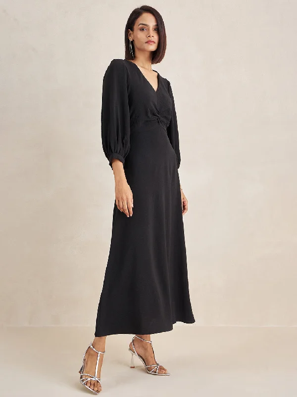 Black Front Twisted Maxi Dress